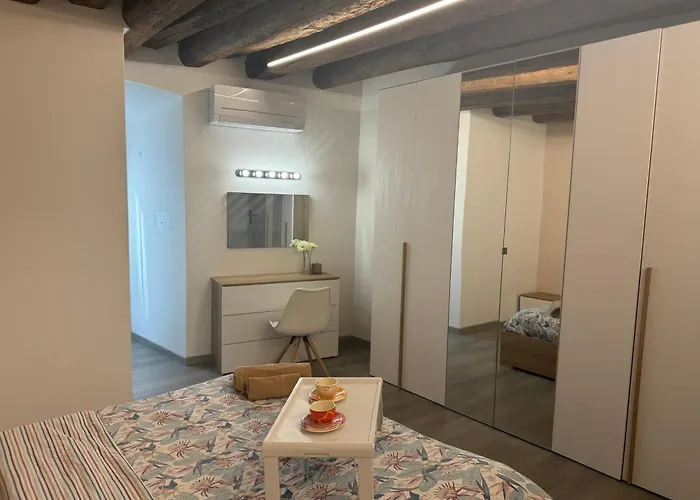 Feel - Old Town Magic