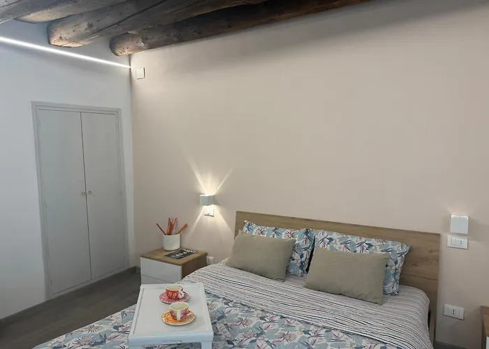 Feel - Old Town Magic *